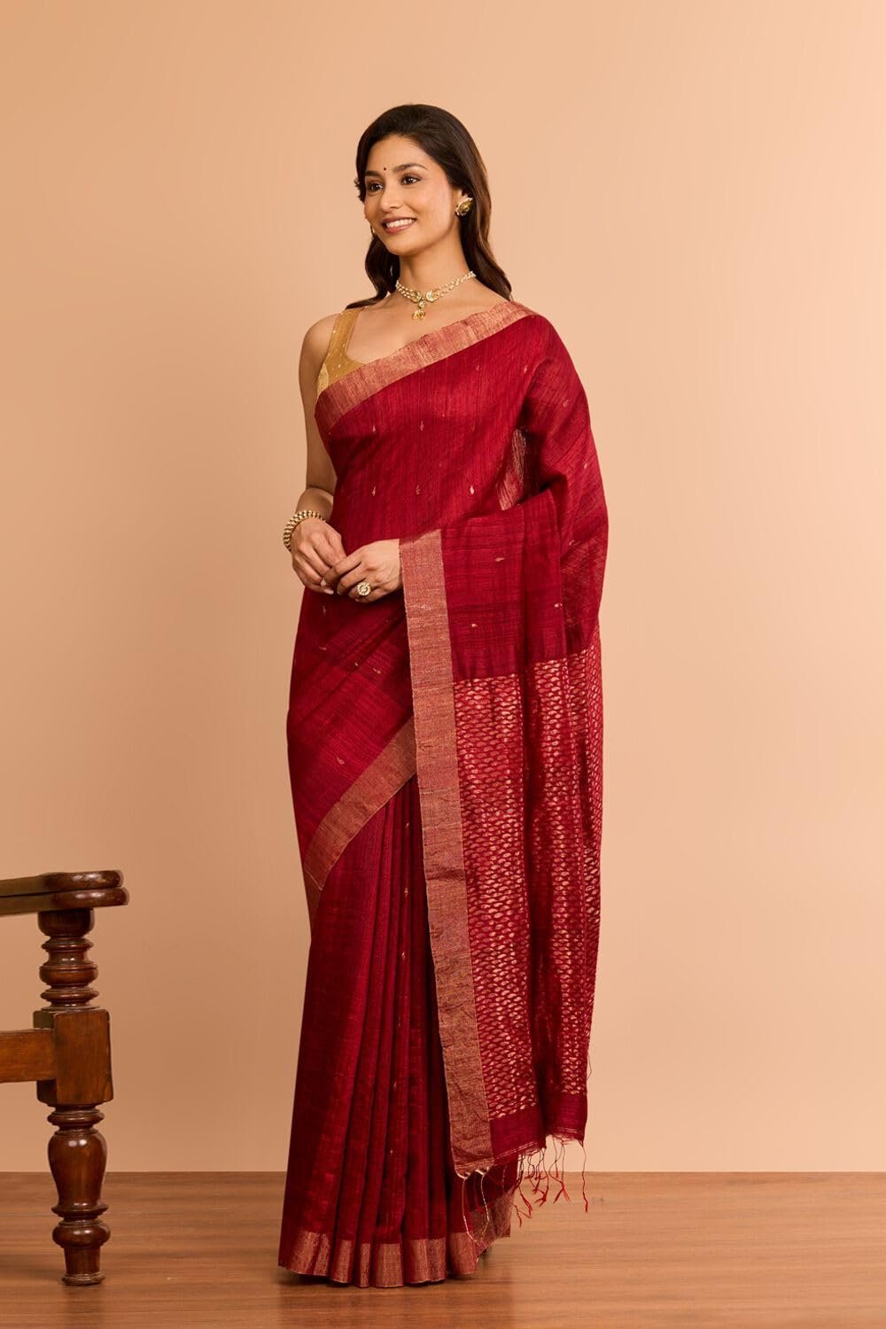 Women Dark Red Woven Pure Silk Vanya Bengal Saree with Unstitched Blouse Piece (SAPH01AC6405-Dark Red)