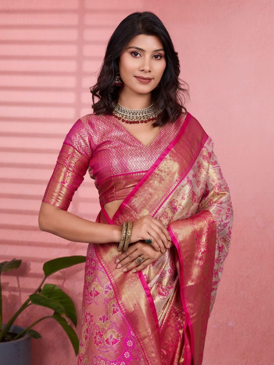 Women's Kanjivaram Pure Kanchipattu Soft Silk Original Hand Weving Klanjali Kanchivaram Silk Saree With Blouses Piecs (colour 1.4)
